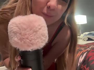 Evelynasmr Chaturbate stream image from December 18, 2024