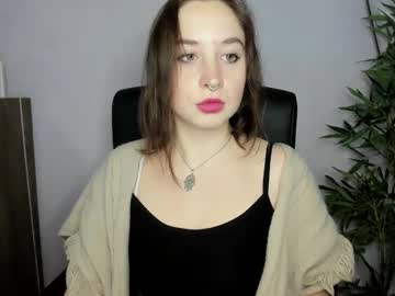 Gold_Lisa Chaturbate stream image from December 18, 2024