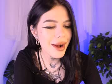 _La_Mia_ Chaturbate stream image from December 18, 2024