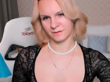 Louisa_Bay Chaturbate stream image from December 18, 2024