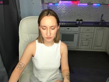 Melodyoflovee Chaturbate stream image from December 18, 2024
