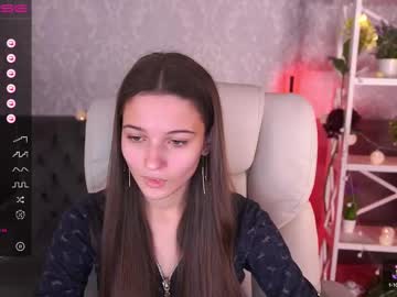 Olivkablush Chaturbate stream image from December 18, 2024