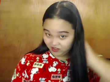Urasian_Hotchix69 Chaturbate stream image from December 18, 2024