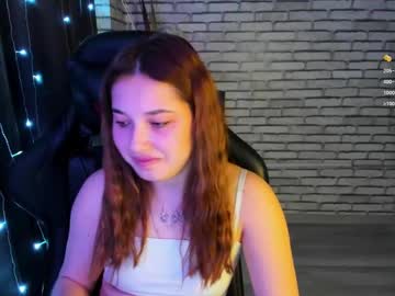 Angel_Lilia Chaturbate stream image from December 18, 2024