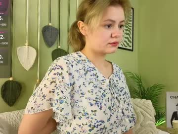 Cupcake_Dream Chaturbate stream image from December 18, 2024