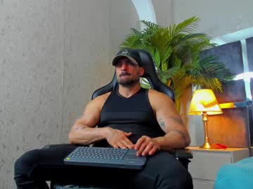 Dennis_Cox_ Chaturbate stream image from December 18, 2024
