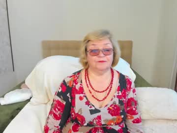 Flowerlover8 Chaturbate stream image from December 18, 2024