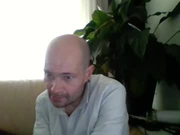 Meloveu3301 Chaturbate stream image from December 18, 2024