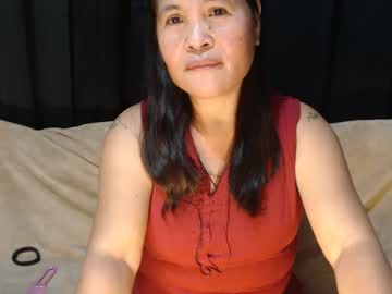 Yourlove_Regine Chaturbate stream image from December 18, 2024