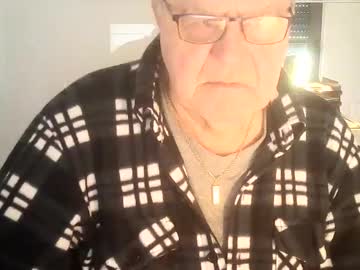 Ahmole Chaturbate stream image from December 18, 2024
