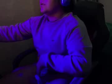 Andermcfly_ Chaturbate stream image from December 18, 2024