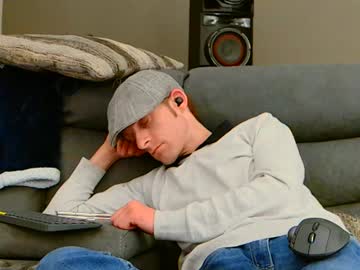 Dilldough405 Chaturbate stream image from December 18, 2024