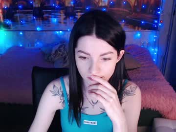 Eliselotus Chaturbate stream image from December 18, 2024