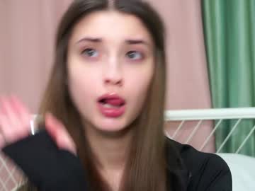 Felicebattersby Chaturbate stream image from December 18, 2024