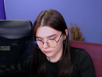 Lolamrrr Chaturbate stream image from December 18, 2024