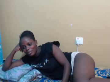 Lyn_Anna Chaturbate stream image from December 18, 2024