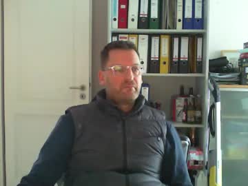 Macfly67 Chaturbate stream image from December 18, 2024