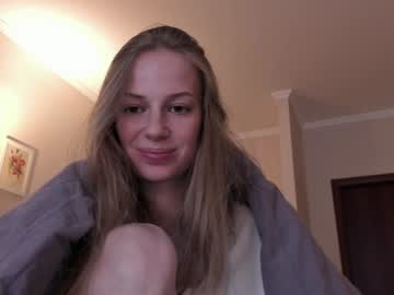 Magic_Couple13 Chaturbate stream image from December 18, 2024