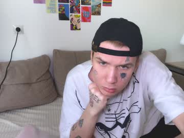 Sailormoon666_ Chaturbate stream image from December 18, 2024