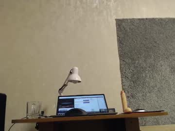 Viknik16cm Chaturbate stream image from December 18, 2024