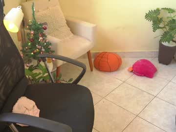 Bluemysticlady Chaturbate stream image from December 18, 2024