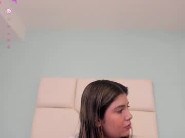 Cortanaadams Chaturbate stream image from December 18, 2024