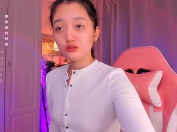 Freyaraya Chaturbate stream image from December 18, 2024