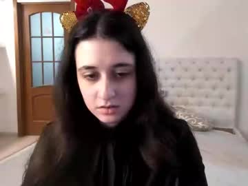 Ginablum Chaturbate stream image from December 18, 2024