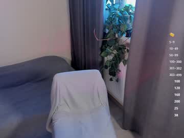 Haileybaileybb Chaturbate stream image from December 18, 2024