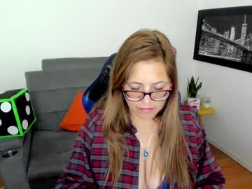 Ivette_Shaira Chaturbate stream image from December 18, 2024