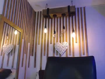 Jazmin_Gomezz Chaturbate stream image from December 18, 2024