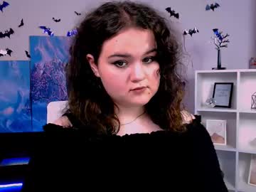 Lina_Milkys Chaturbate stream image from December 18, 2024