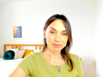 Lovelyeemia Chaturbate stream image from December 18, 2024