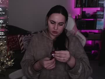 Mari_Moore7 Chaturbate stream image from December 18, 2024