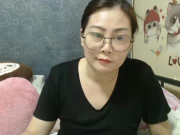 Bellbabe Chaturbate stream image from December 18, 2024