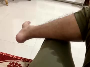 Bighandsomesatisfy Chaturbate stream image from December 18, 2024