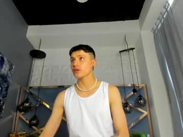 Chrisdamico_ Chaturbate stream image from December 18, 2024