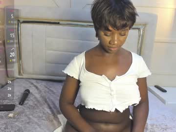 Huddah_Cam Chaturbate stream image from December 18, 2024