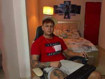 Jake_Pons Chaturbate stream image from December 18, 2024