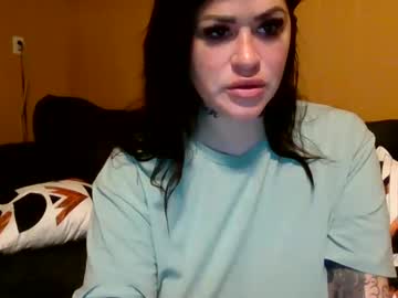 Julianaxxxrose stream image from December 18, 2024