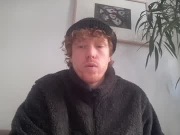Lilginge1 Chaturbate stream image from December 18, 2024