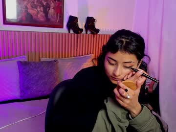 Liliclan Chaturbate stream image from December 18, 2024
