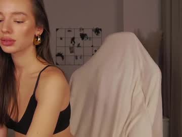 Mercedesss__ Chaturbate stream image from December 18, 2024