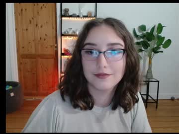 Naughtyrapunzel7 Chaturbate stream image from December 18, 2024