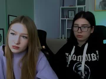 Playful_Sophie Chaturbate stream image from December 18, 2024