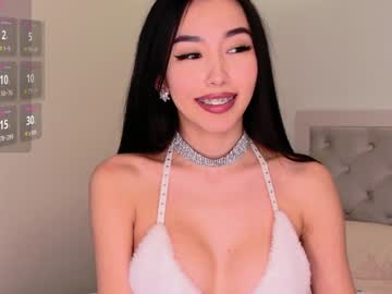 Saranmia Chaturbate stream image from December 18, 2024