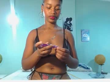Sharon_11146 Chaturbate stream image from December 18, 2024