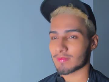 Yoi_Olimpo Chaturbate stream image from December 18, 2024
