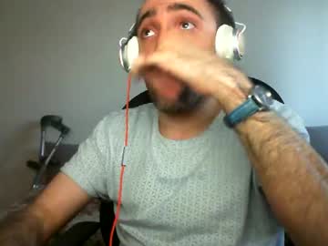 Bentish Chaturbate stream image from December 18, 2024