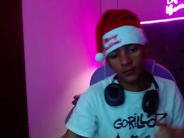 Dereckhardcock Chaturbate stream image from December 18, 2024